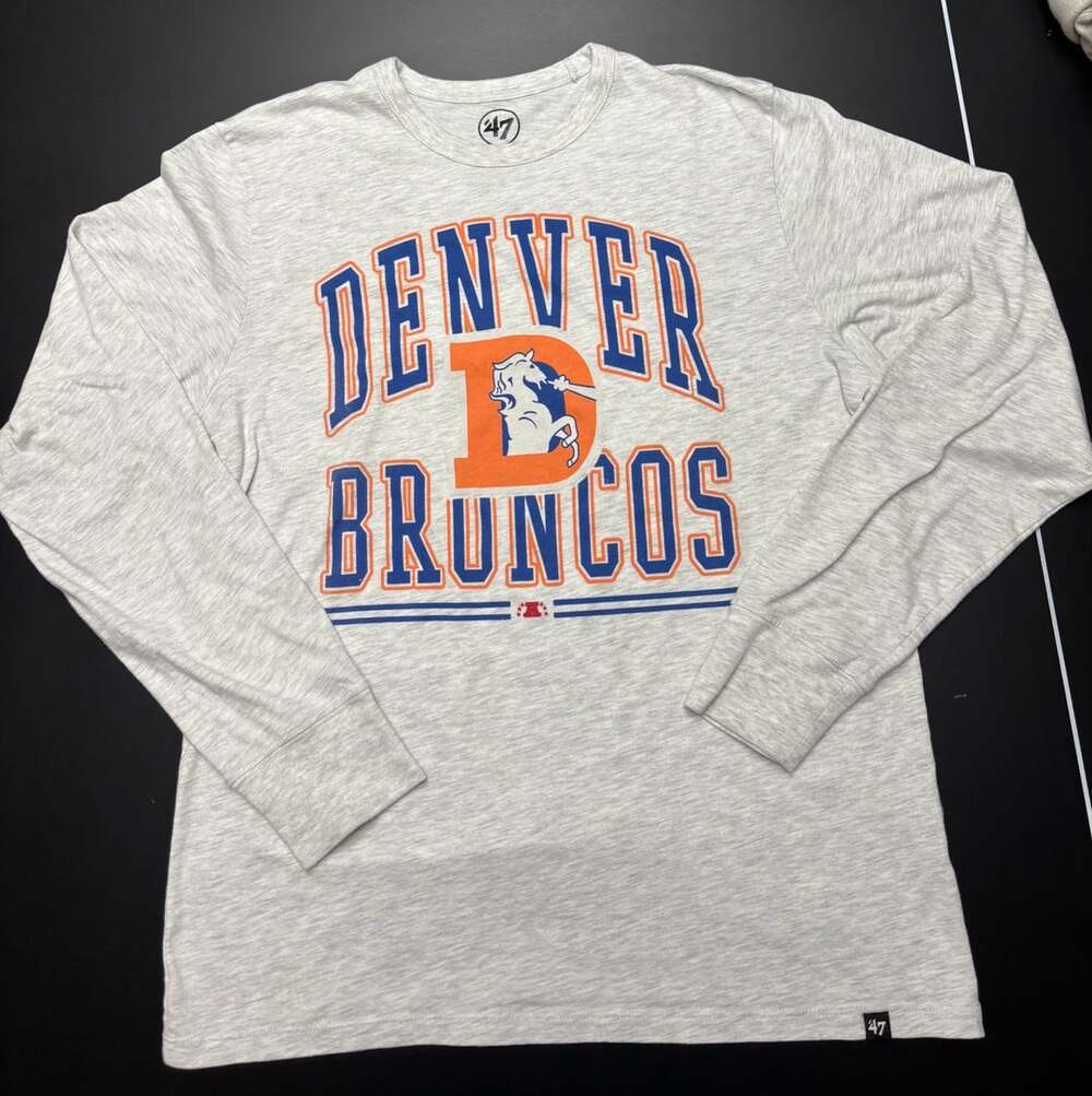 '47 Denver Broncos Long Sleeve T-Shirt Size M